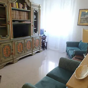 https://grande-casa-vicina-al-centro.it-tuscanyhotel.com